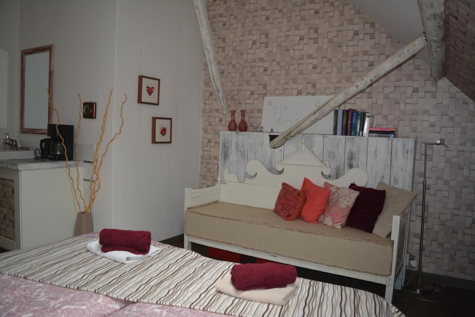 Bed and Breakfast Tintaglia, Betaalbaar En Gastvrij Stadskanaal Exterior foto